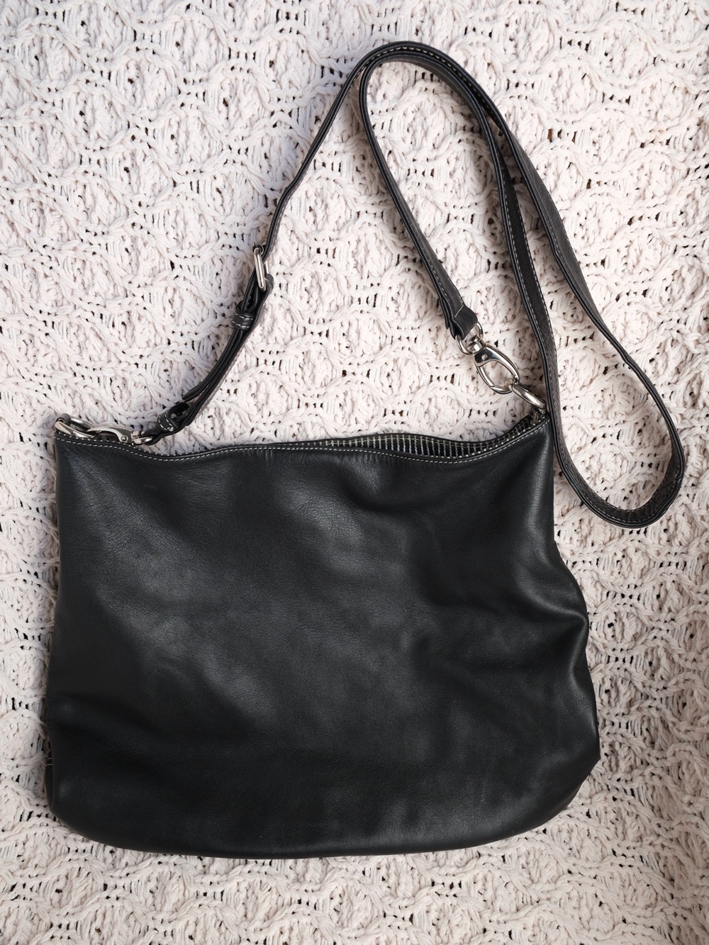 DANIER Leather Slouch Crossbody Bag